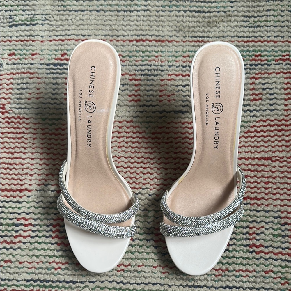 Chinese Laundry Women's cream and Silver heels